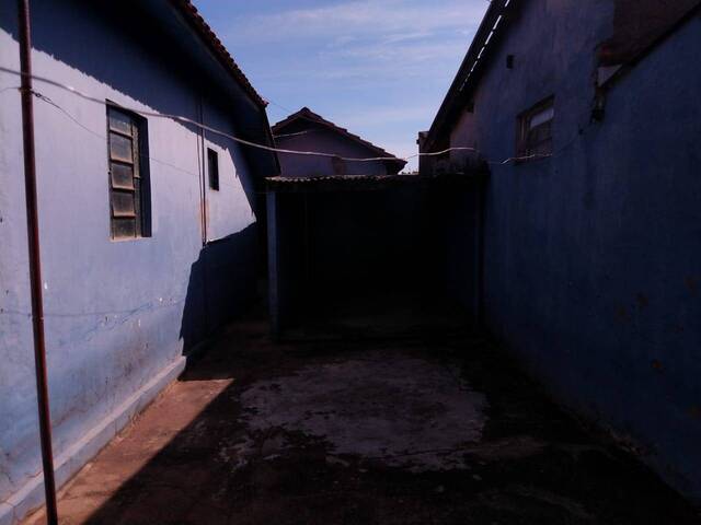 Casa para Venda em Rio das Pedras - 5