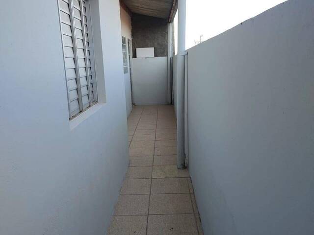 Casa para Venda em Rio das Pedras - 5