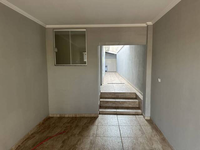 Casa para Venda em Rio das Pedras - 4