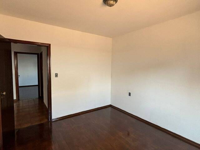 Casa para Venda em Rio das Pedras - 5