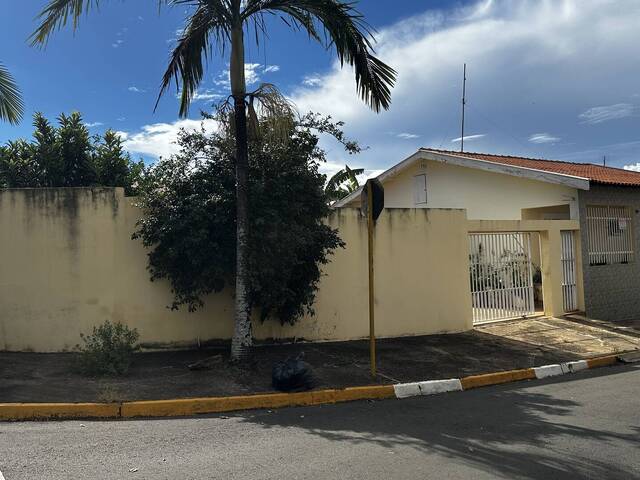 Venda em SANTA MARIA - Rio das Pedras