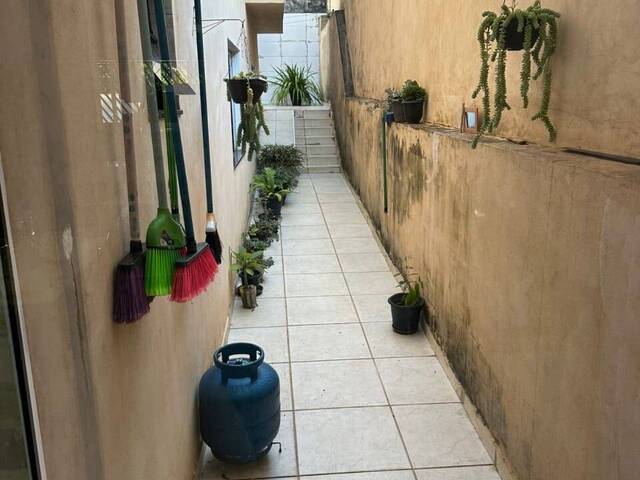 Casa para Venda em Rio das Pedras - 4