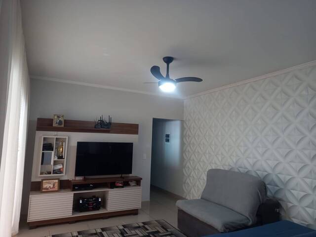 Casa para Venda em Rio das Pedras - 5